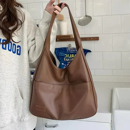 Nina - Zeitlose Schlichtheit für den Alltag